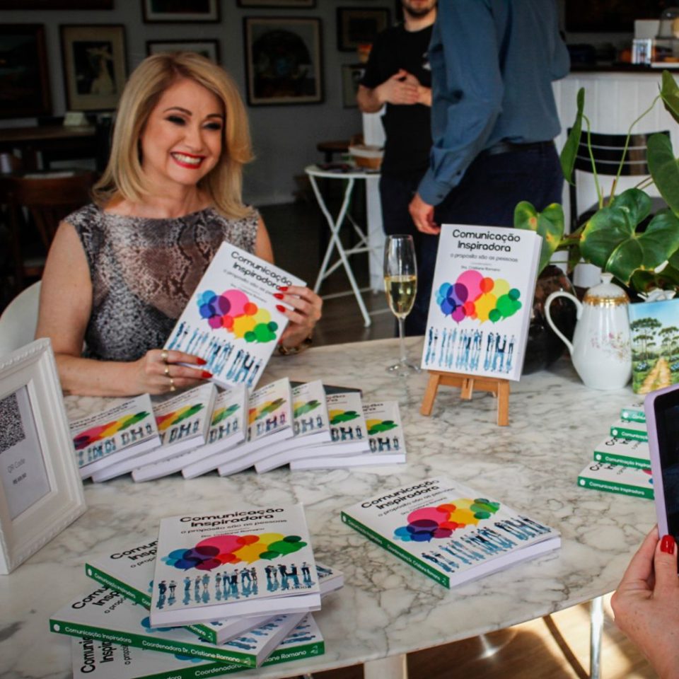 Autógrafo Livro Comunicação Inspiradora-1